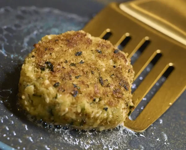 Crab and Spinach Cake - Image 5